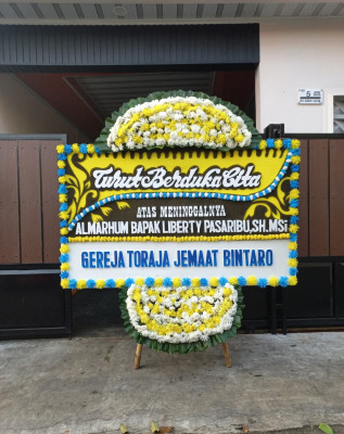 Papan Bunga Duka di Pupuan